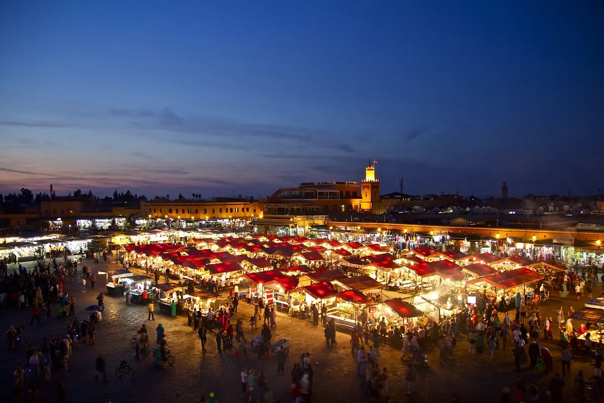 Jemaa el-Fnaa square in Marrakech at night