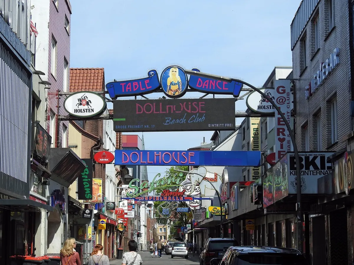 The entrance to the Reeperbahn in St Pauli