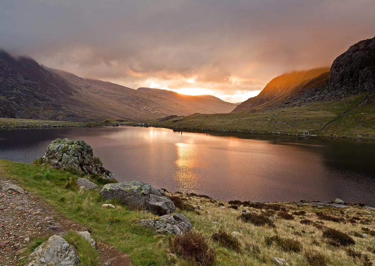 Dawn over Llyn Idwal in Eryri