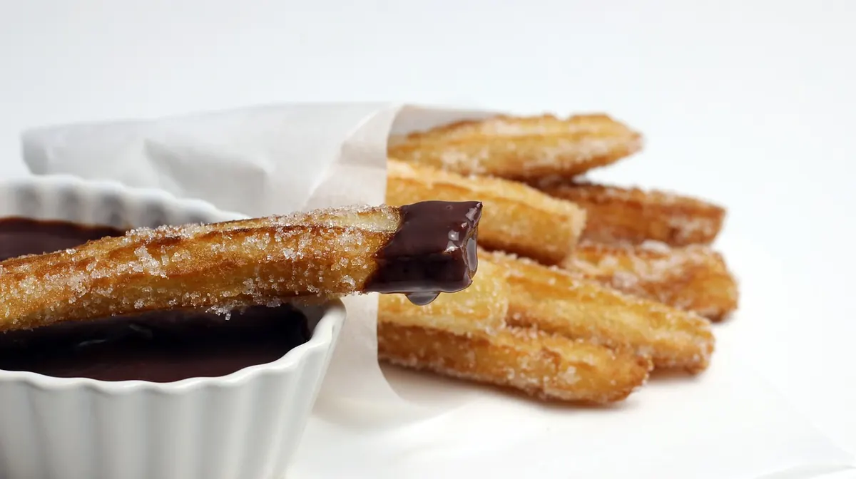 Churros with hot chocolate