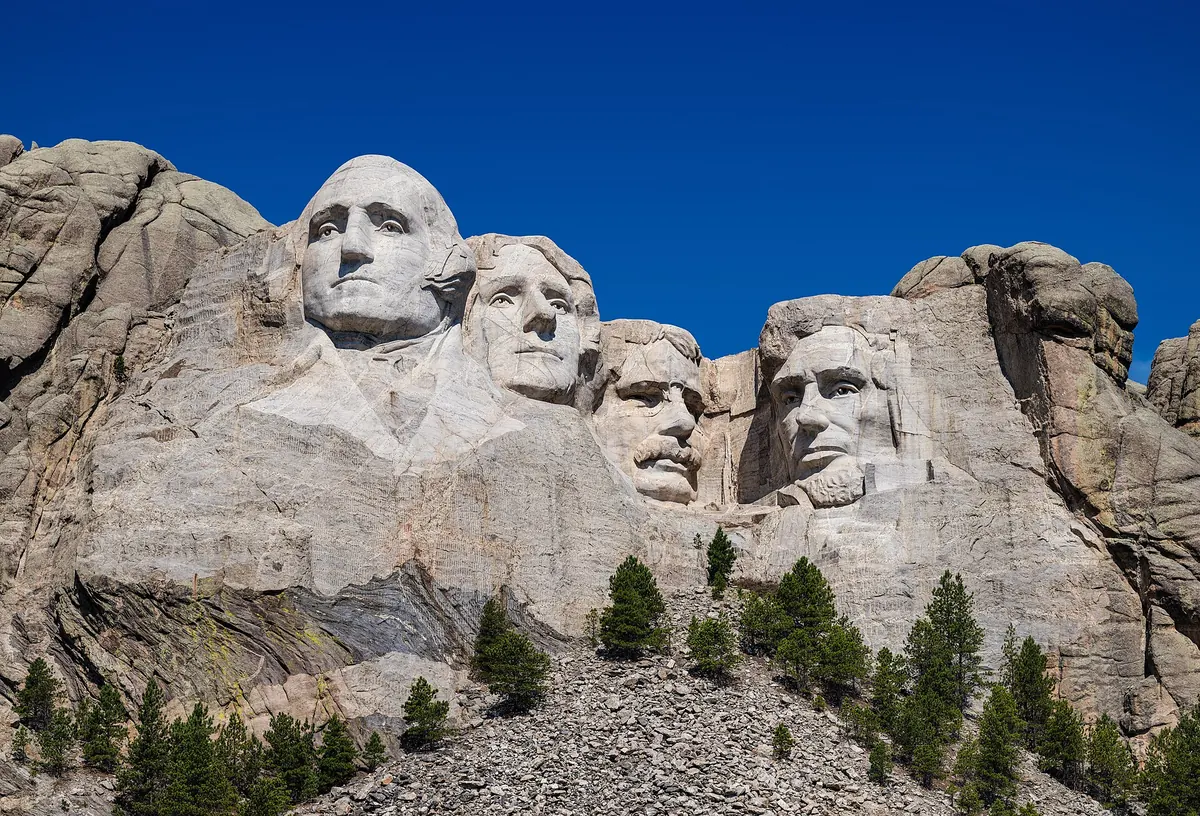 The four presidents' faces of Mount Rushmore