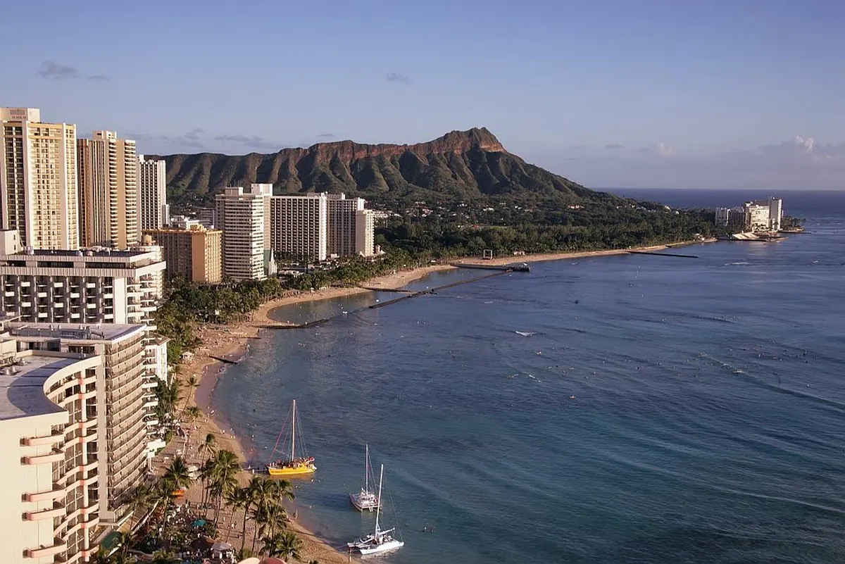 Waikiki Beach and Diamond Head on Oahu