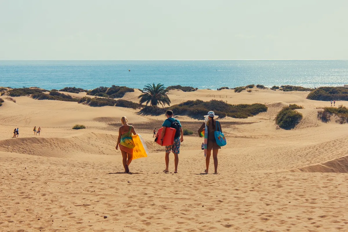 Walkers in the Maspalomas dunes