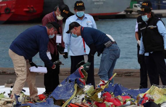 US NTSB team arrives in Indonesia to join the investigation of Sriwijaya Air Boeing 737-500 crash