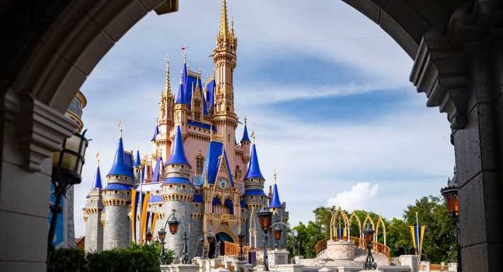 Disney World shutting down free Magical Express bus service from airport to hotels in 2022