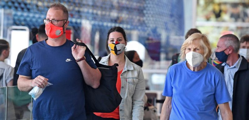 SA orders Brisbane travellers to quarantine