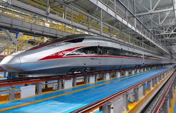 China Introduces Bullet Trains That Can Travel Over 200 MPH in Subzero Temperatures