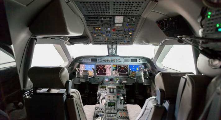 Ask the Captain: Who’s allowed to ride in the cockpit jumpseat? Does the FAA ‘own’ it?