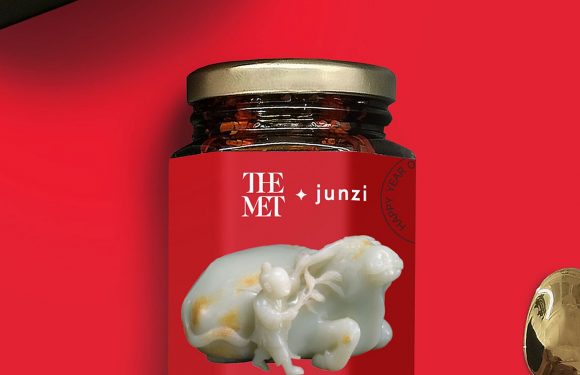 Celebrate the Year of the Ox With This Chili Oil Set From Junzi Kitchen and the Met Museum