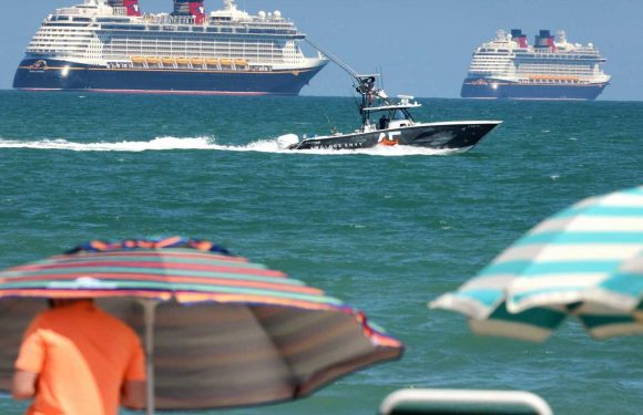 US Travel Association calls for CDC to lift restrictions on cruise industry, allow sailing to resume