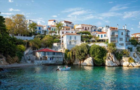 United Adds Flights to Greece, Iceland, and Croatia for the Summer