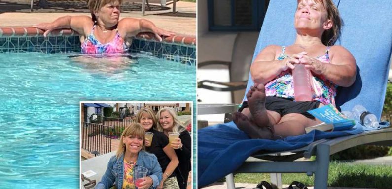 Amy Roloff enjoys stay at a Palm Springs resort for bachelorette party