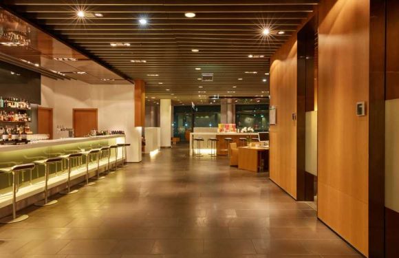 Airport lounges reopening for domestic flyers