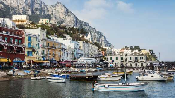 Erotic Screaming Parties, COVID Swabs with Condoms—Capri is Ready to Cater to Every Need of the Super-Wealthy