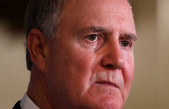 Longtime Southwest Airlines CEO Gary Kelly will step down next year