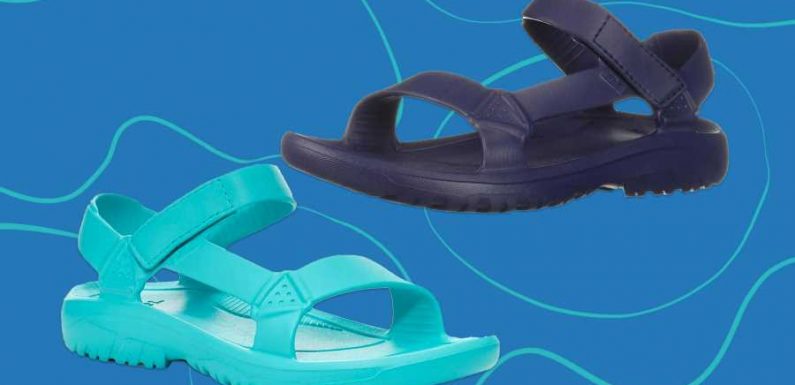 These $40 Water Sandals Are a Must-have for Outdoor Adventures