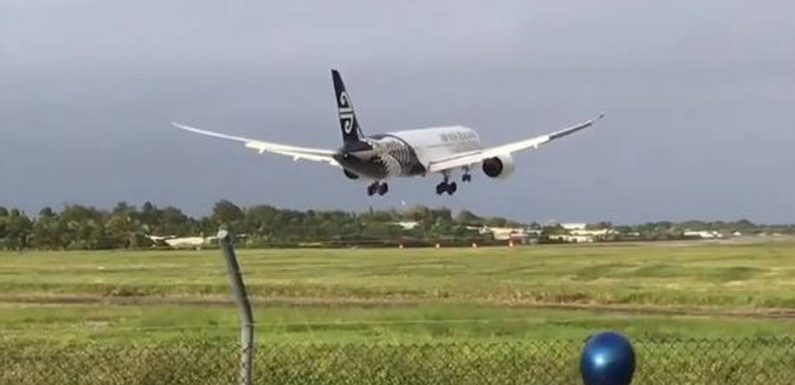 Watch: Air NZ’s ‘pretty dramatic’ aborted landing in Rarotonga, Cook Islands
