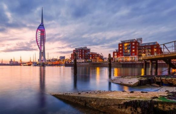 ‘Don’t leave!’ – Portsmouth bids farewell to Virgin Voyages cruise ship