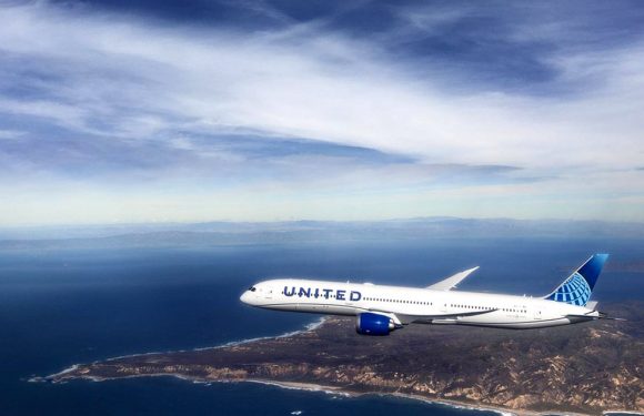 United will resume its U.S.-Singapore service in January