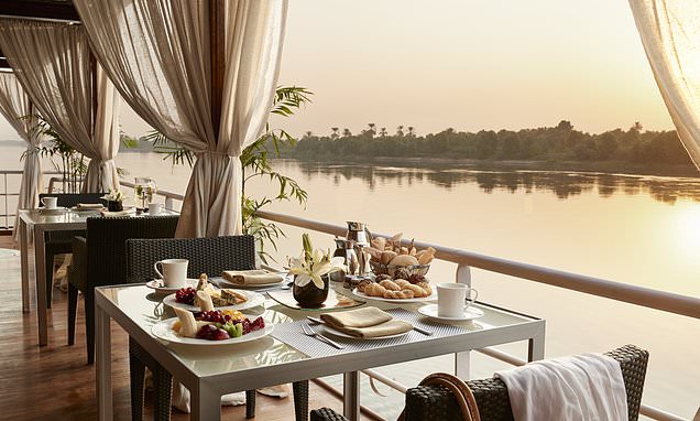 What it's like to snake along the Nile on a luxurious floating hotel