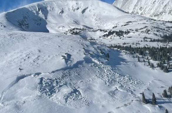 2 snowshoers, dog killed by Saturday avalanche in Summit County