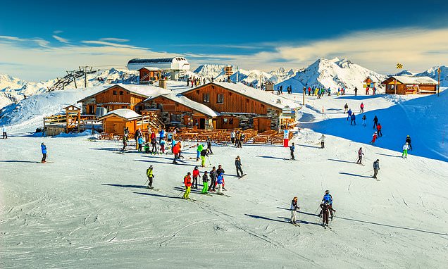 Discovering what the French ski slopes are like in the age of Covid