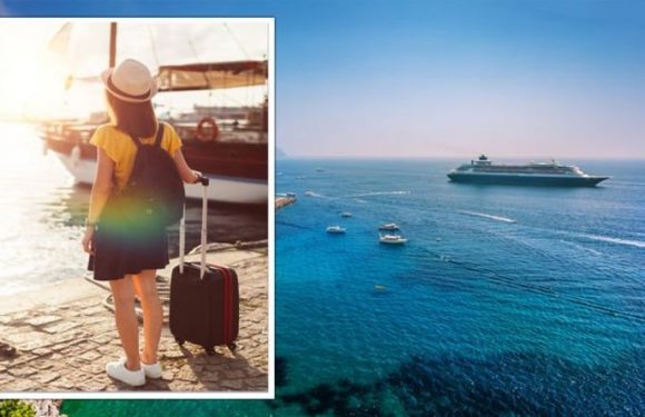 ‘Outrageous’ Cruise passengers share ‘crazy’ stories from holiday – ‘completely naked’