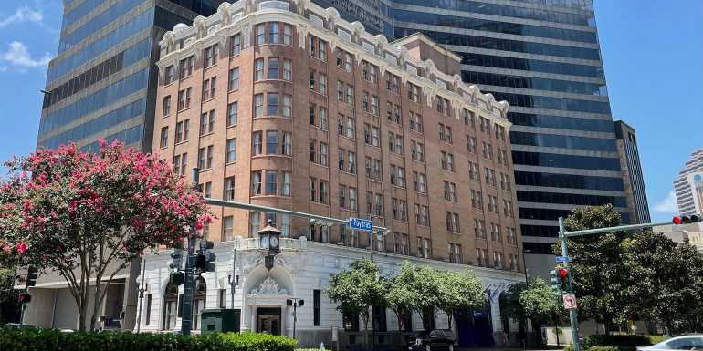 Restaurateur buys New Orleans' historical Whitney Hotel