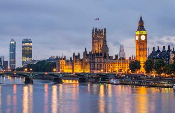 U.K. to eliminate Covid testing requirement for vaccinated travelers