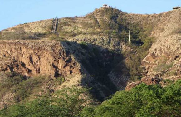 Hiking Oahu's Diamond Head will require a reservation: Travel Weekly