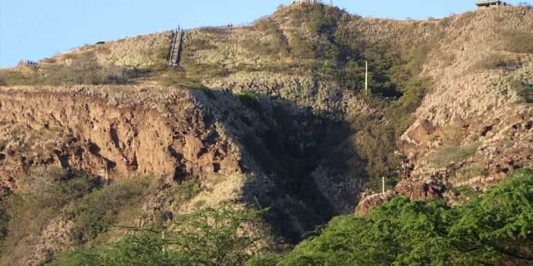 Hiking Oahu's Diamond Head will require a reservation: Travel Weekly