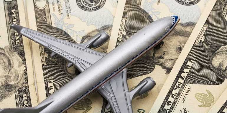 American Express enables cardholders to buy flight protection: Travel Weekly