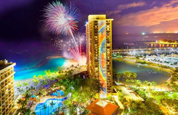 Hilton Hawaiian Village is relaunching its Friday night fireworks: Travel Weekly