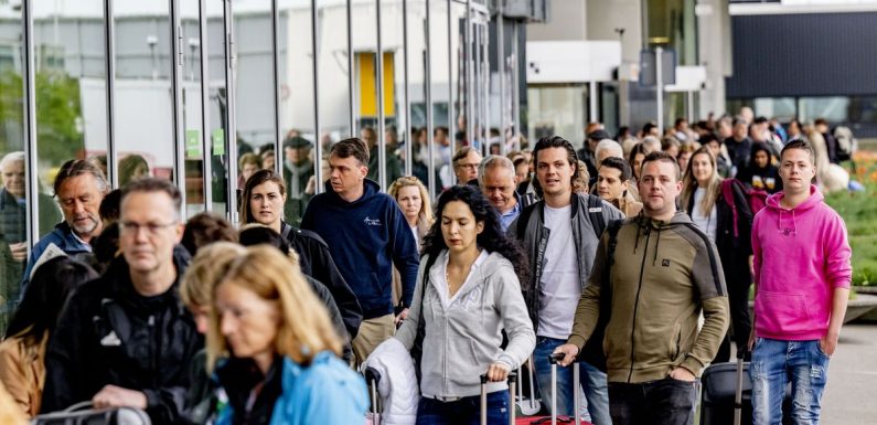 EasyJet passengers urged to claim compensation after mass flight cancellations