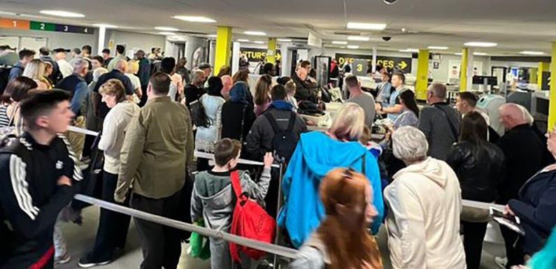 Tourist blames ‘adults behaving like toddlers’ for queue horror at airport