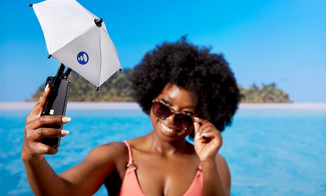 Good call: Mini parasol for smartphones unveiled
