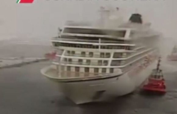 Cruise ship breaks free from moorings and goes adrift