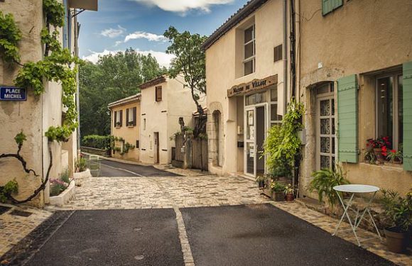 Follow in the footsteps of Cezanne in his quaint Provencal birthplace