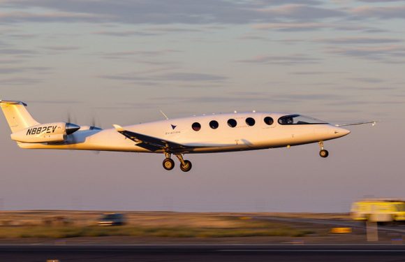 Prototype electric airplane takes first flight: Travel Weekly