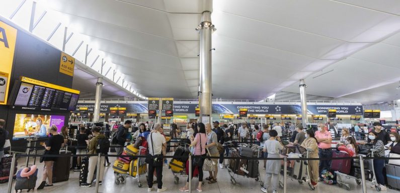 Heathrow in talks about cutting flights this Christmas to avoid travel chaos