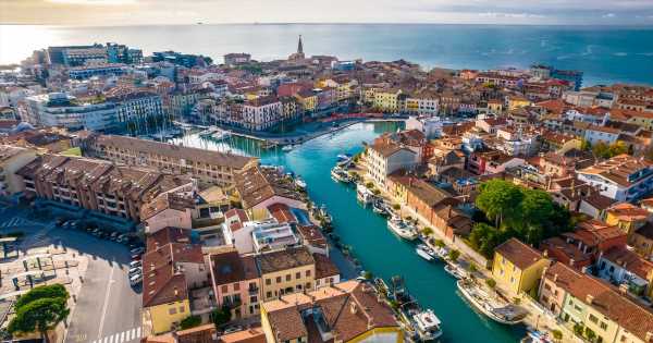 Beautiful Italian region launches free transport and more discounts for tourists