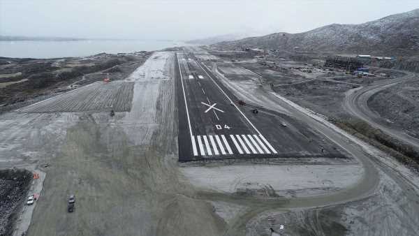 Greenland airport projects to grow tourism