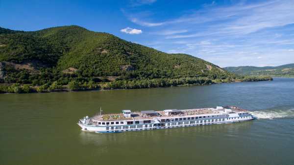 Riverside Luxury Cruises launches with repurposed Crystal Mozart: Travel Weekly