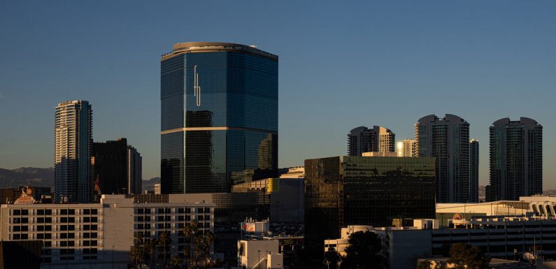 Fontainebleau Las Vegas receives financing to finish the hotel