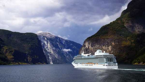 Oceania moves up the debut of the Vista