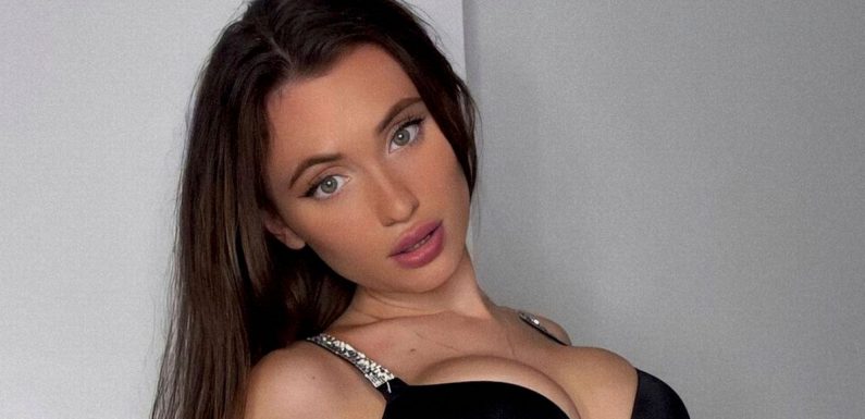 ‘I quit being a flight attendant to make £40k a month on OnlyFans and travel’