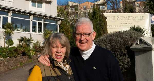 ‘Real life Basil Fawlty’ runs cheeky Fawlty Towers-style B&B in Torquay