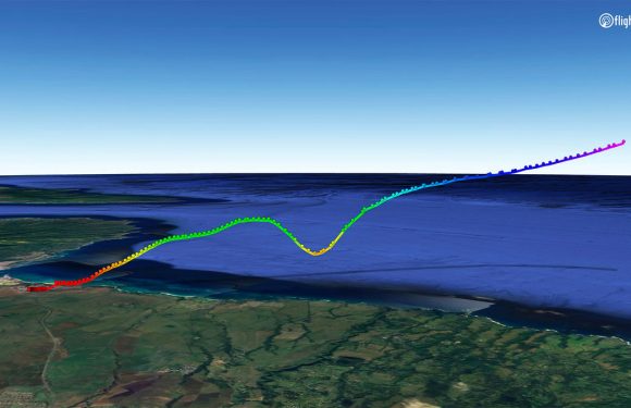 United plane recovers from dive after Maui takeoff