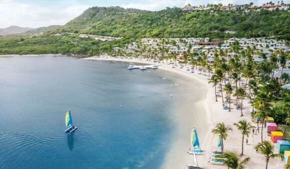 Elite Island Resorts offers air credit for Antigua & Barbuda Restaurant Week