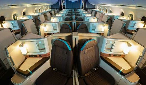 Hawaiian Airlines unveils interior of new Dreamliner jet